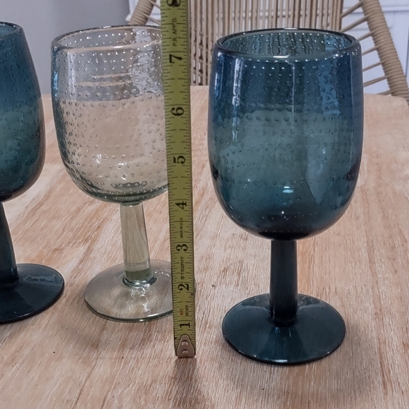 HANDBLOWN WINE JUICE WATER GLASSES GOBLETS MIX MATCH SET OF 4 - Picture 3 of 5